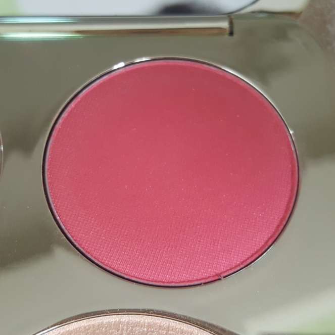 Becca Mineral blush in Pamplemousse